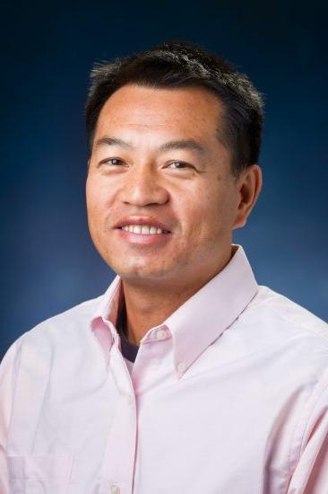 Dr. Ruiliang严